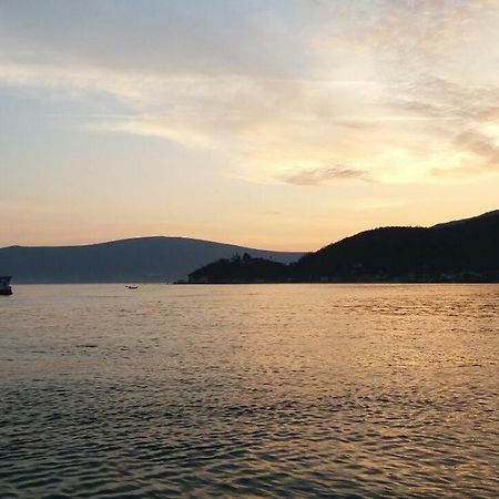 Villa House By The Sea Tivat Exterior foto