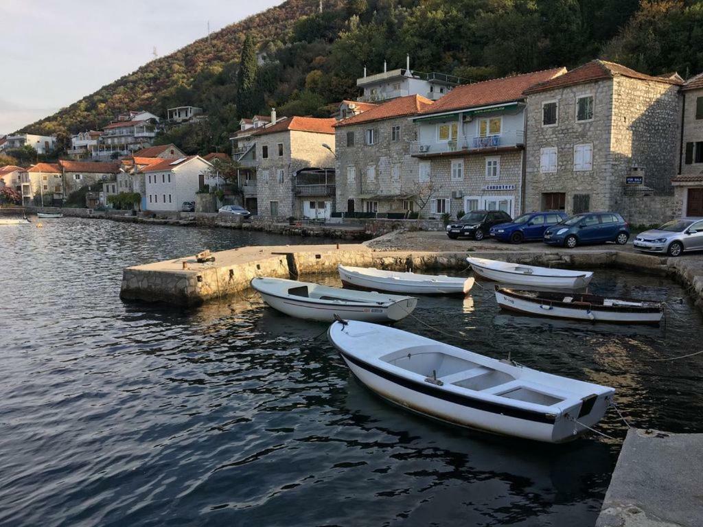Villa House By The Sea Tivat Exterior foto