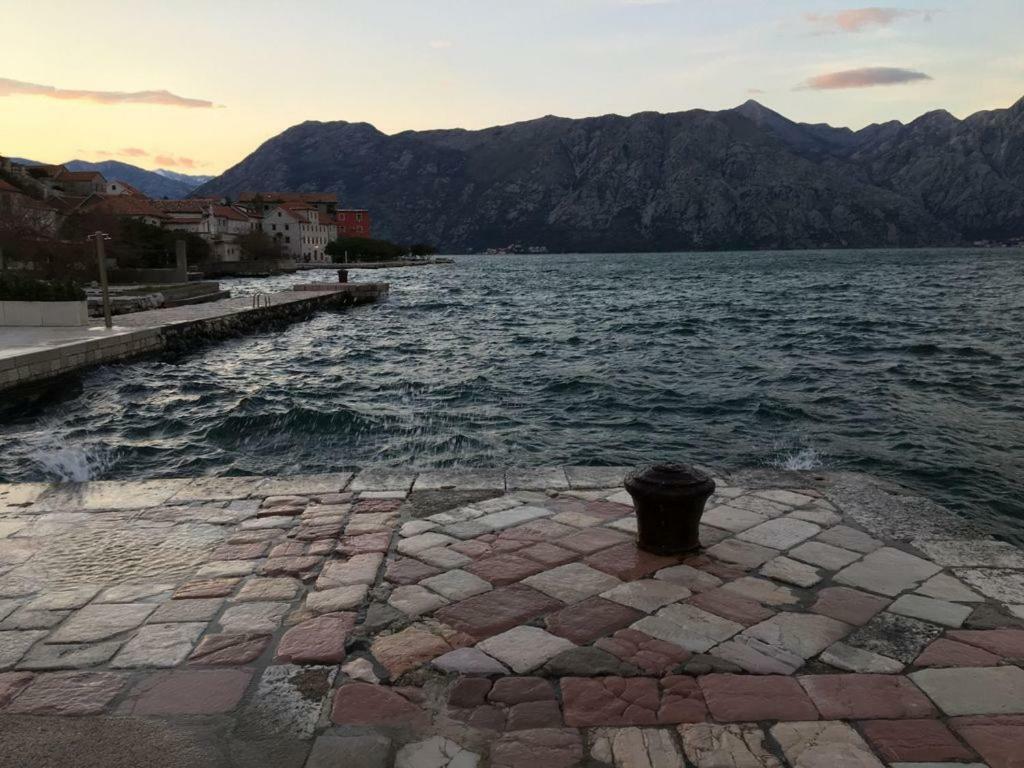Villa House By The Sea Tivat Exterior foto